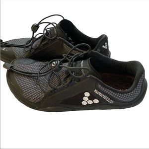 Vivo Barefoot Primus Trail Shoes High Performance Vegan EU 39 Black/Grey Mesh